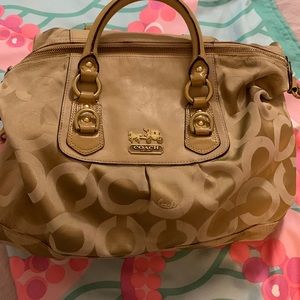 EUC Authentic Coach handbag signature C tote large